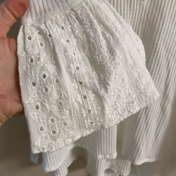 Free people White Eyelet Blouse ribbed v neck XS - Picture 6 of 8